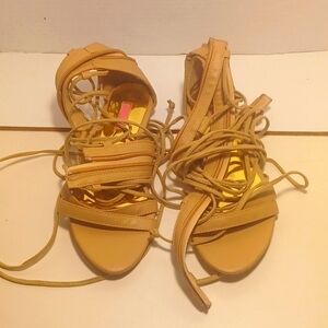 Daisy gladiator sandals